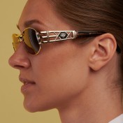 Oval sunglasses with double bar on top