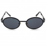 Black oval sunglasses